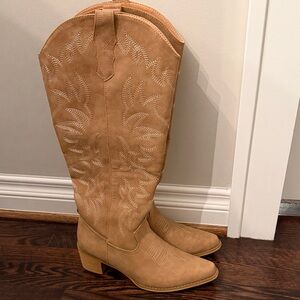 Tan Western-Style Women's Boots